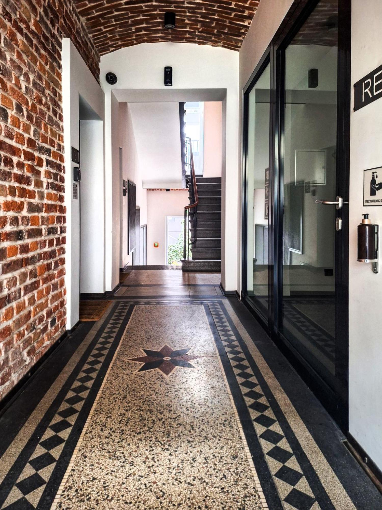Cozy With Ac For Couples - Old Town Apartament *