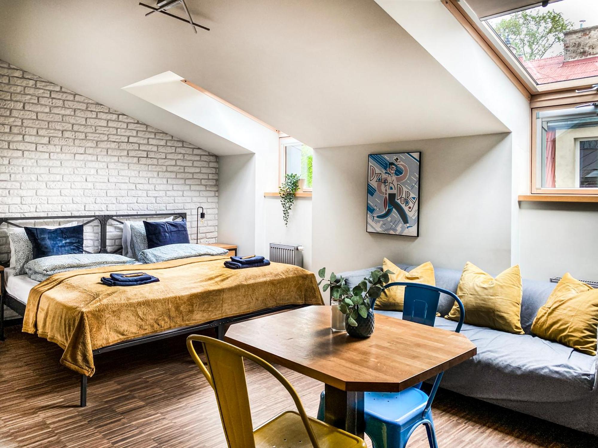 Cozy With Ac For Couples - Old Town Apartament
