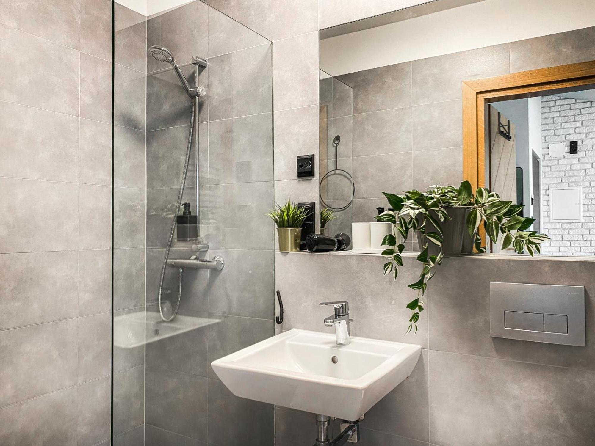 Cozy With Ac For Couples - Old Town Apartament *