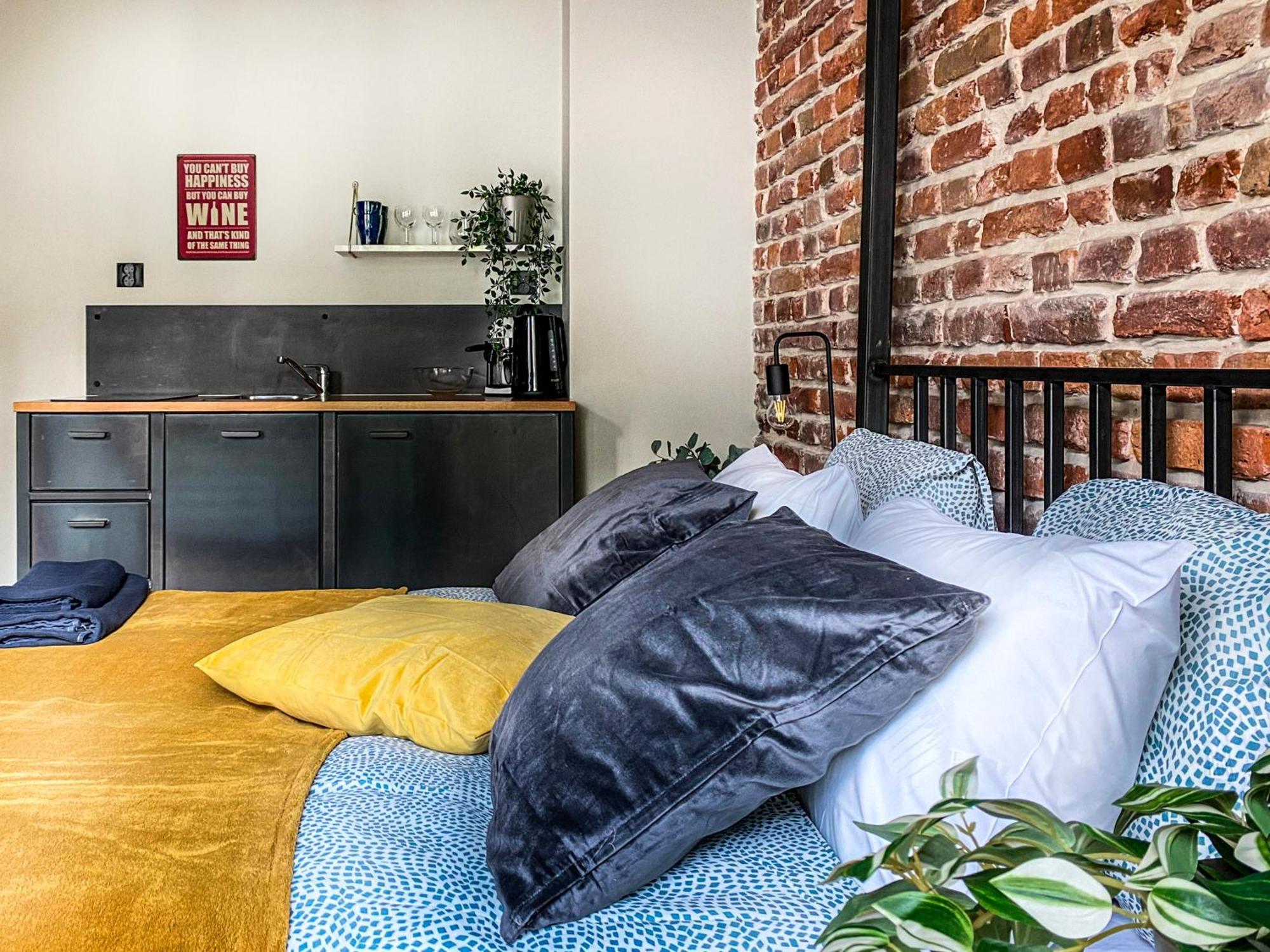 Cozy With Ac For Couples - Old Town Apartament *
