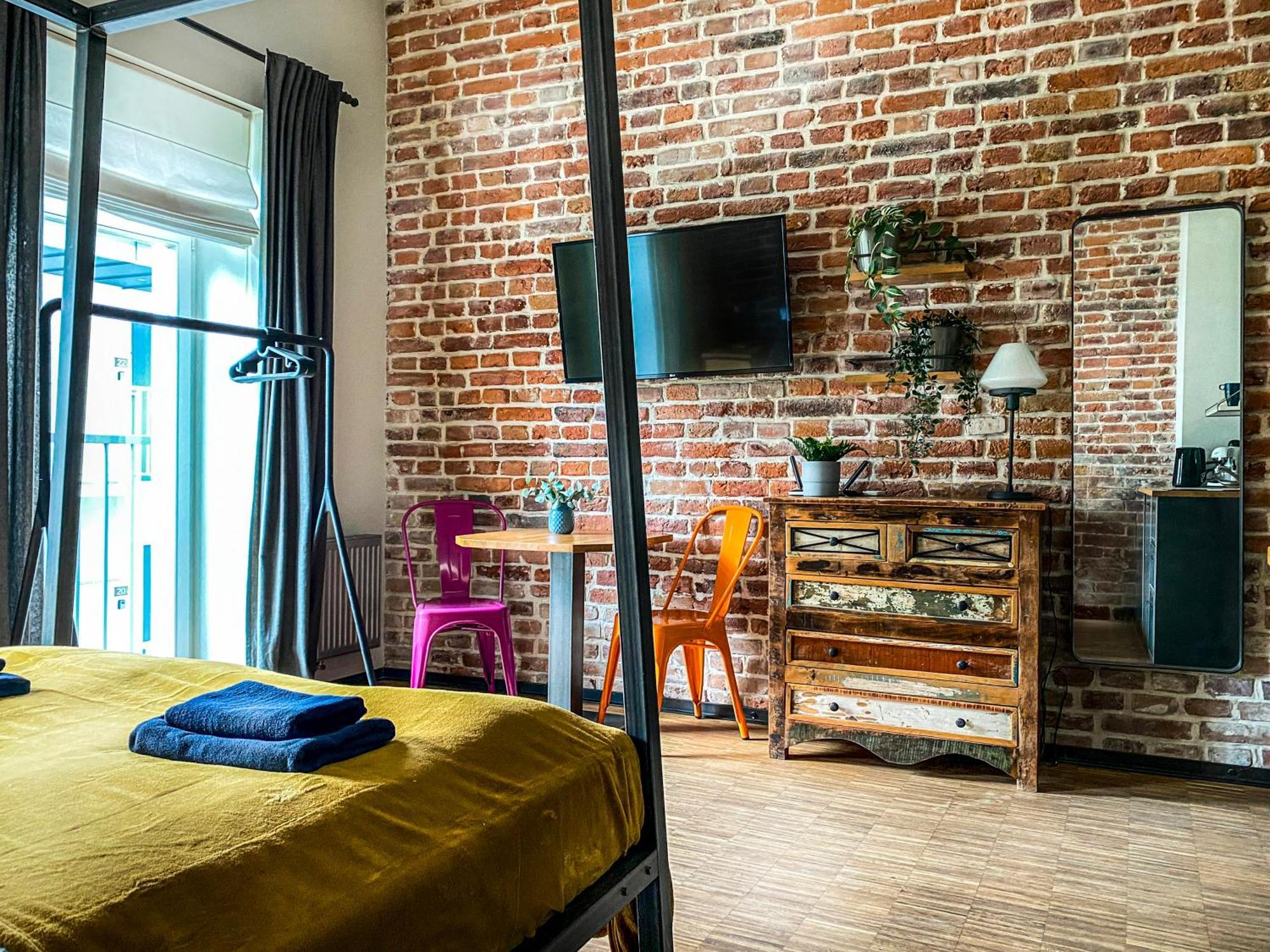 Cozy With Ac For Couples - Old Town Apartament *